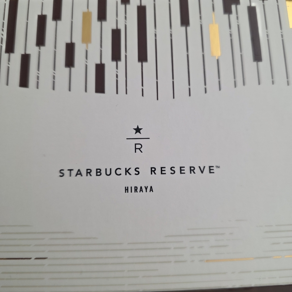 Starbucks Reserve Hiraya Tagaytay Philippines White and Gold Mug Rare NEW - Picture 6 of 6